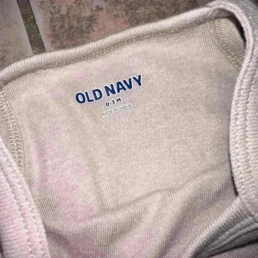 Old Navy set of 3 Baby Girl Bodysuits 0-3M - Picture 8 of 8